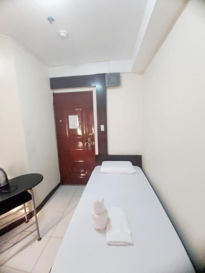 Cosmo Hotel Espana Near Ust มะนิลา ภายนอก รูปภาพ