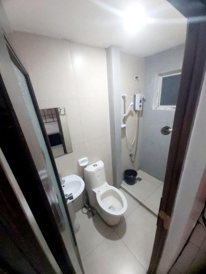 Cosmo Hotel Espana Near Ust มะนิลา ภายนอก รูปภาพ