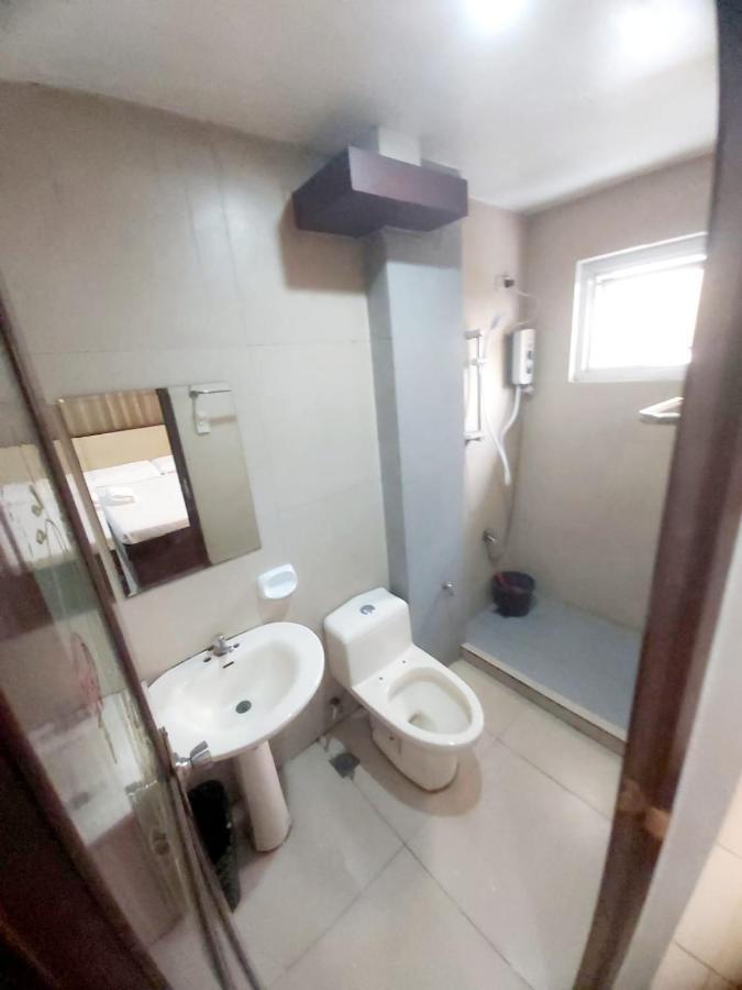 Cosmo Hotel Espana Near Ust มะนิลา ภายนอก รูปภาพ